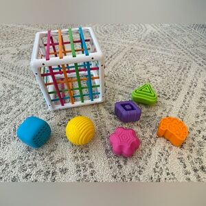 Fat Brain Toy InnyBin Sensory Box Infant Toy